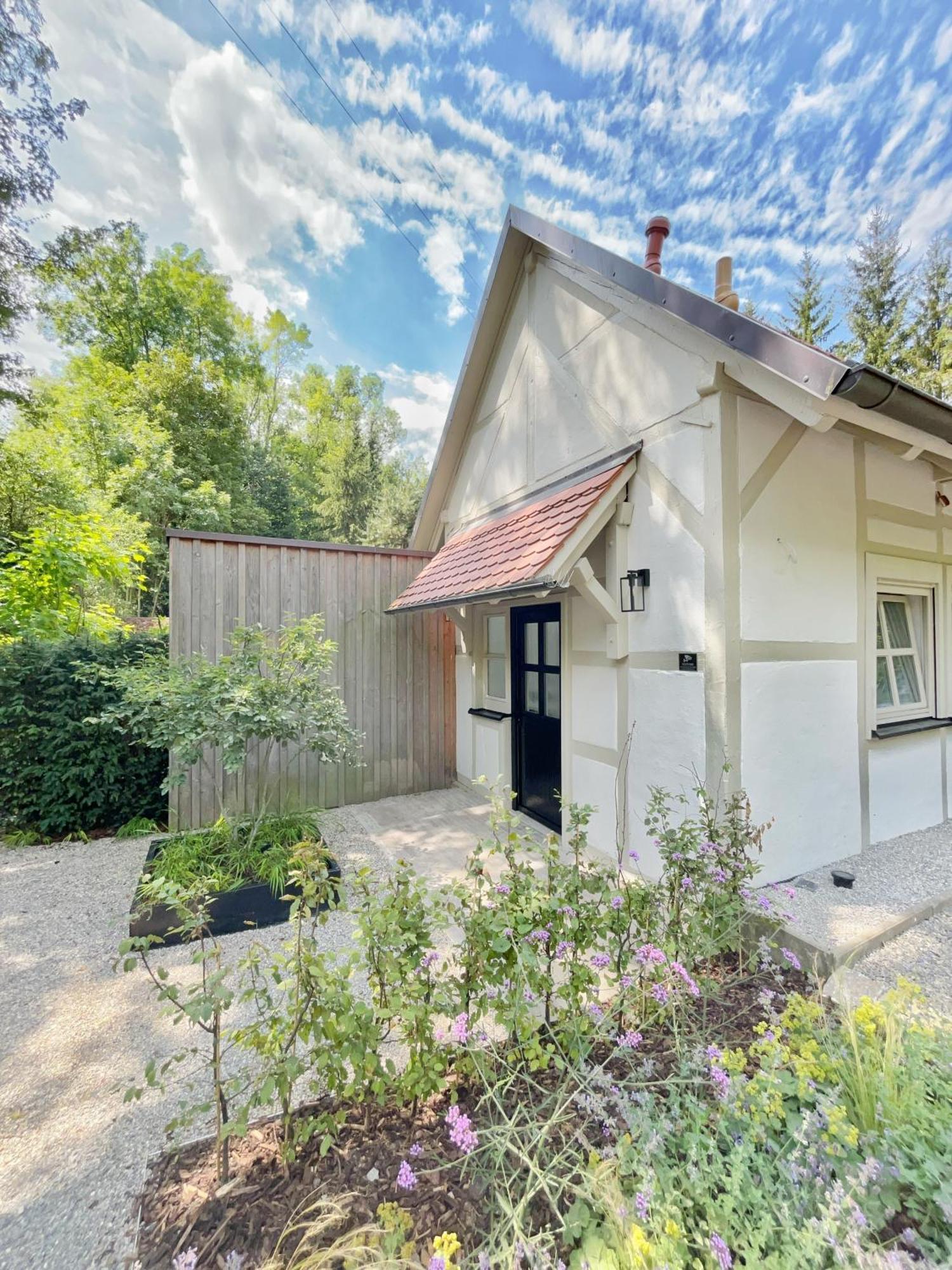 Tauberchalet I Boutique-Ferienhaus Mit Sauna, Whirlpool & Natur I 10Min Walk To Historic Old Town Rothenburg ob der Tauber Luaran gambar
